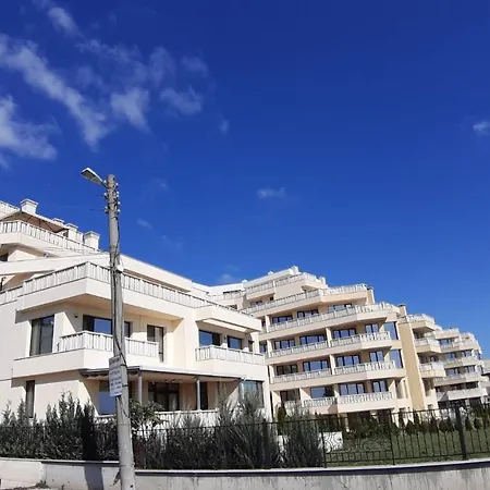 公寓 Apartament Sarafovo 布尔加斯