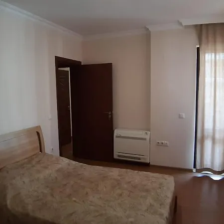 公寓 Apartament Sarafovo *